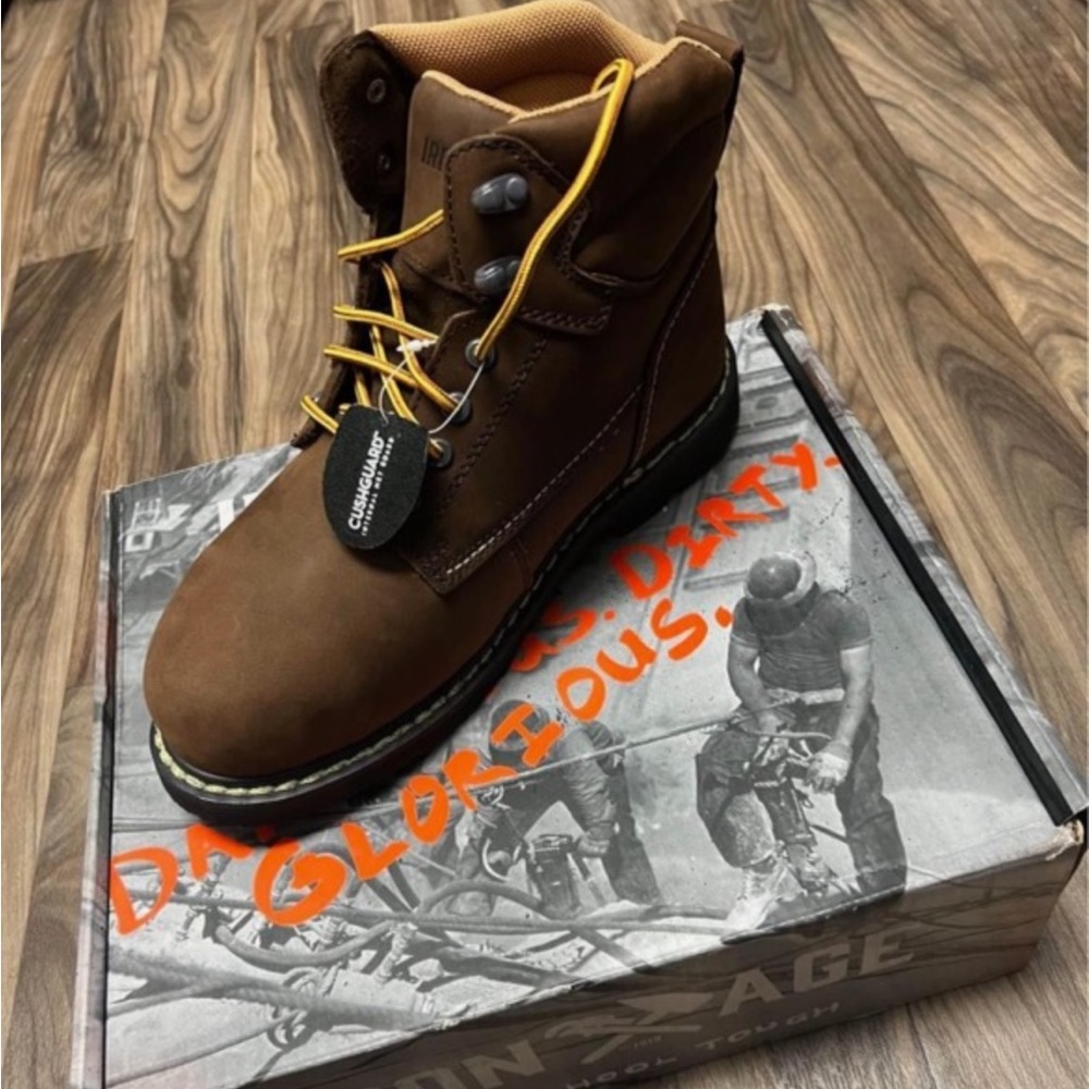 I’m selling my never worn boots, accidentally bought wrong size.